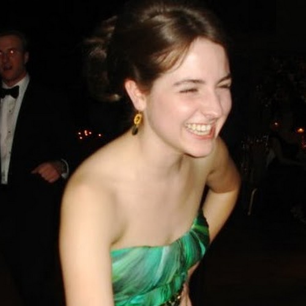 Meet your Posher, Abigail